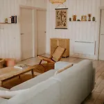 Villa Sam Suffit 2 Maisons 6 14 Pers 150 M De La *