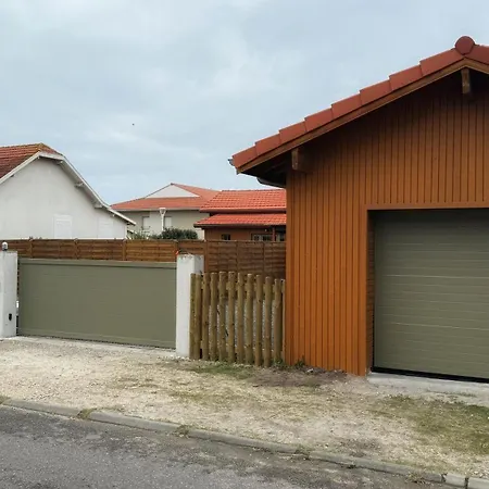 Sam Suffit 2 Maisons 6 14 Pers 150 M De La Villa Biscarrosse-Plage