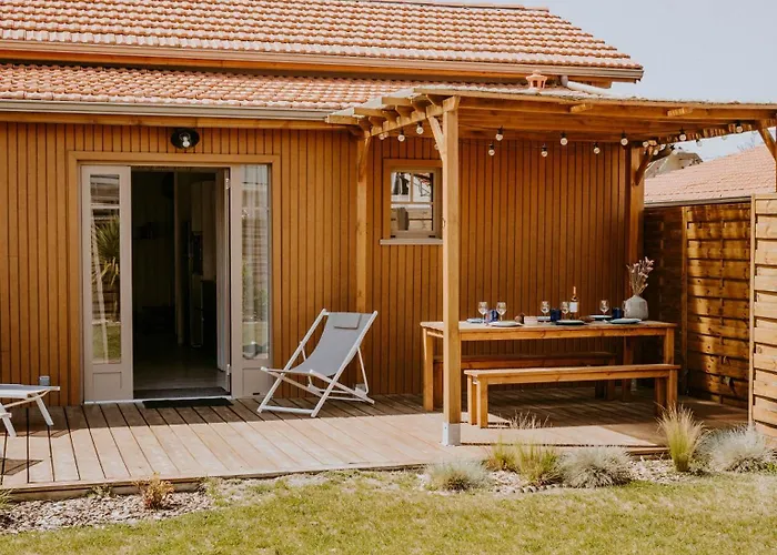 Sam Suffit 2 Maisons 6 14 Pers 150 M De La Willa *